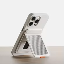 8 achadinhos incríveis do AliExpress até R$ 280 em outubro: produtos úteis, criativos e com ótimo custo-benefício <strong>Porta-cartões MagSafe magnético de fibra de carbono </strong>