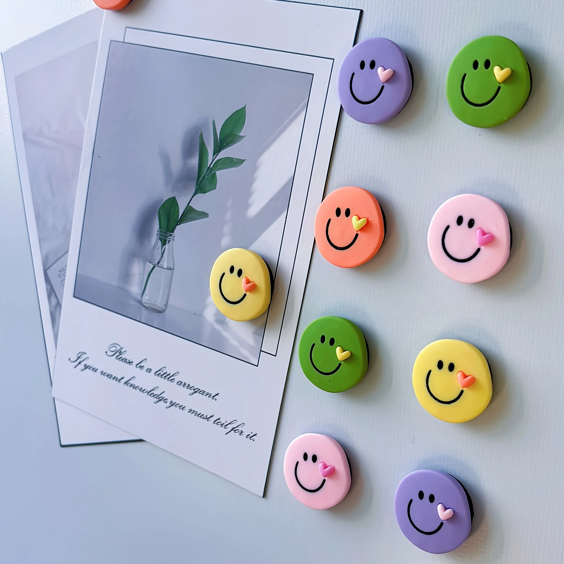 5pcs Round face magnets, colorful plastic round decorative magnets for refrigerators, kitchens, - suitable for Christmas