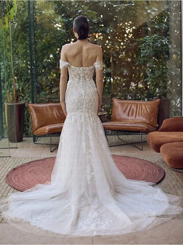 Strapless Wedding Dress for Women Off The Shoulder Lace Appliques Zipper Brush Train Vestidos Customised