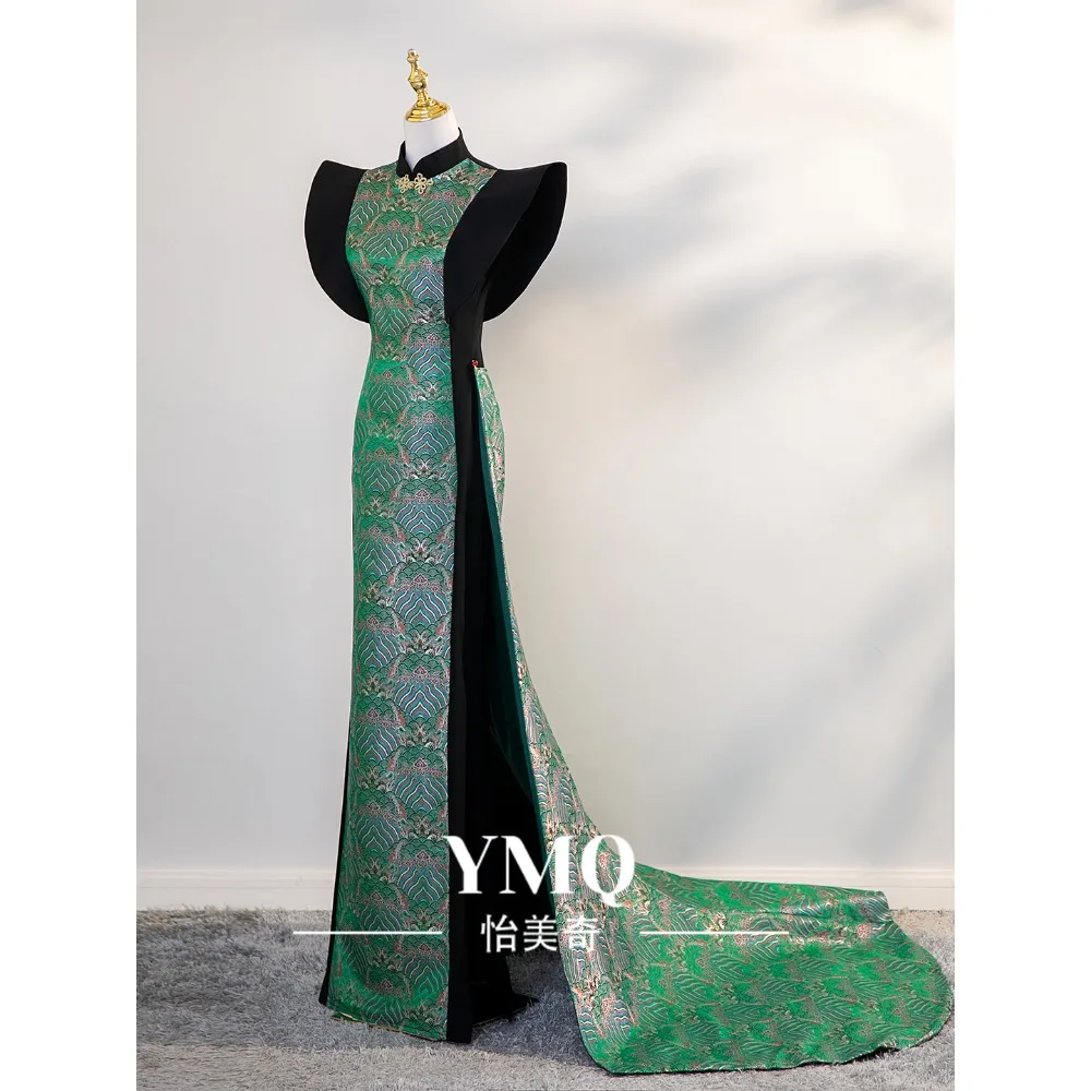 Nuevo Vestido Cheongsam Verde Chino 2025 Elegante para Pasarela con Cola para Equipo de Modelos