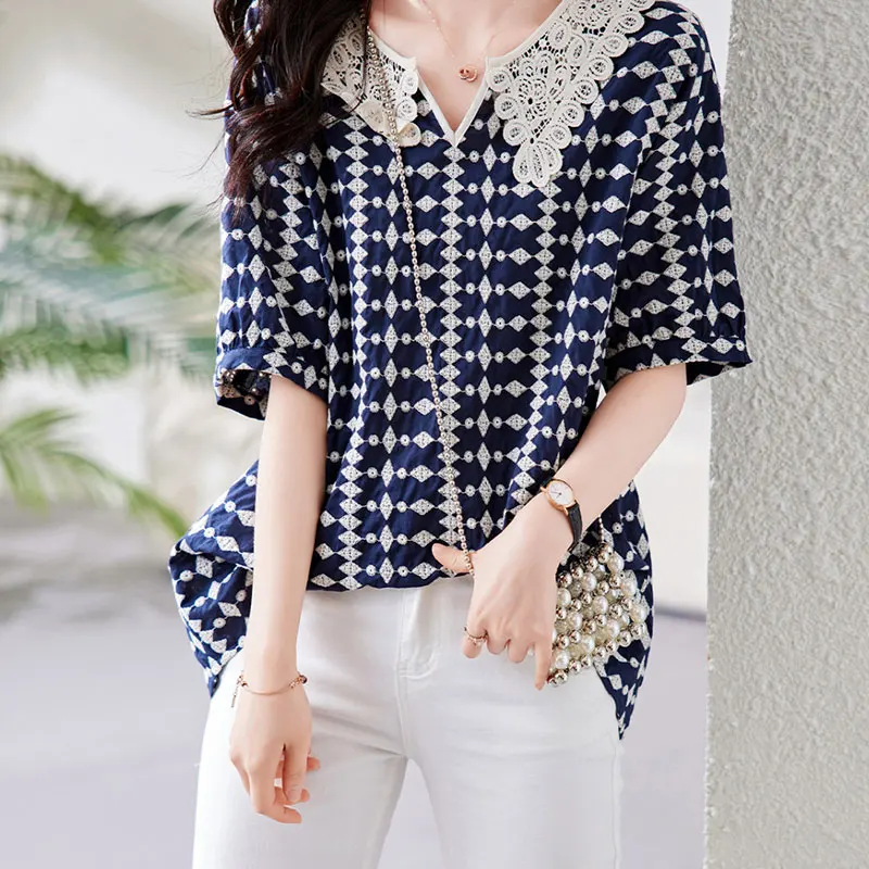 Elegant Fashion Harajuku Slim Fit Female Clothes Loose Casual All Match Shirt Printed Patchwork Doll Collar Short Sleeve Blusa