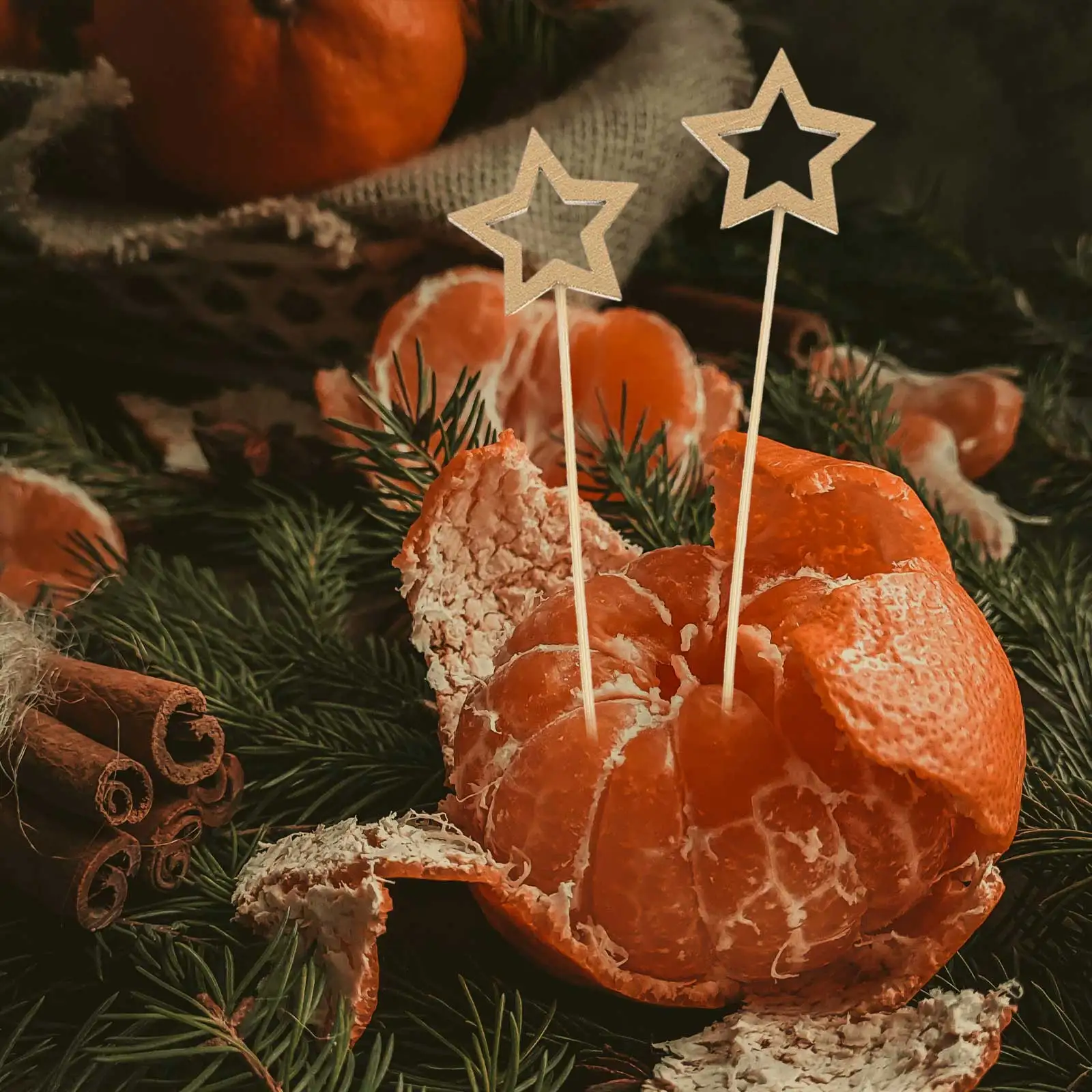 

50Pcs Fancy Star Cocktail Picks Bamboo Food Sticks for Fruit Tasting Appetizer Display Wedding Event Decoration