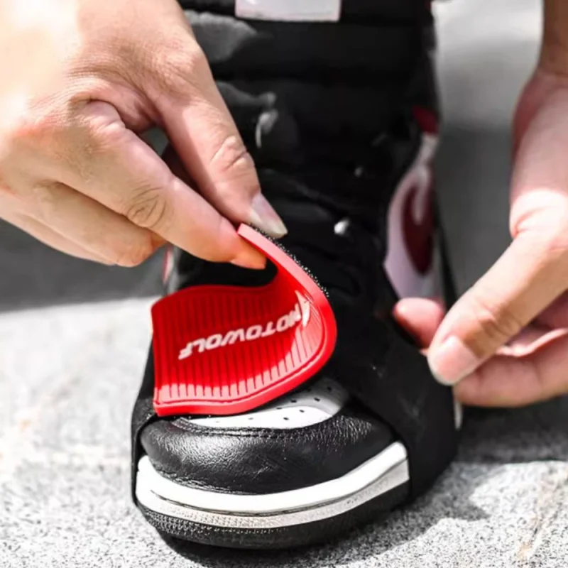 

Универсальный чехол для мотоциклетной обуви MOTOWOLF — противоскользящая защита рычага переключения передач с регулируемым ремешком, прочный материал ТПУ