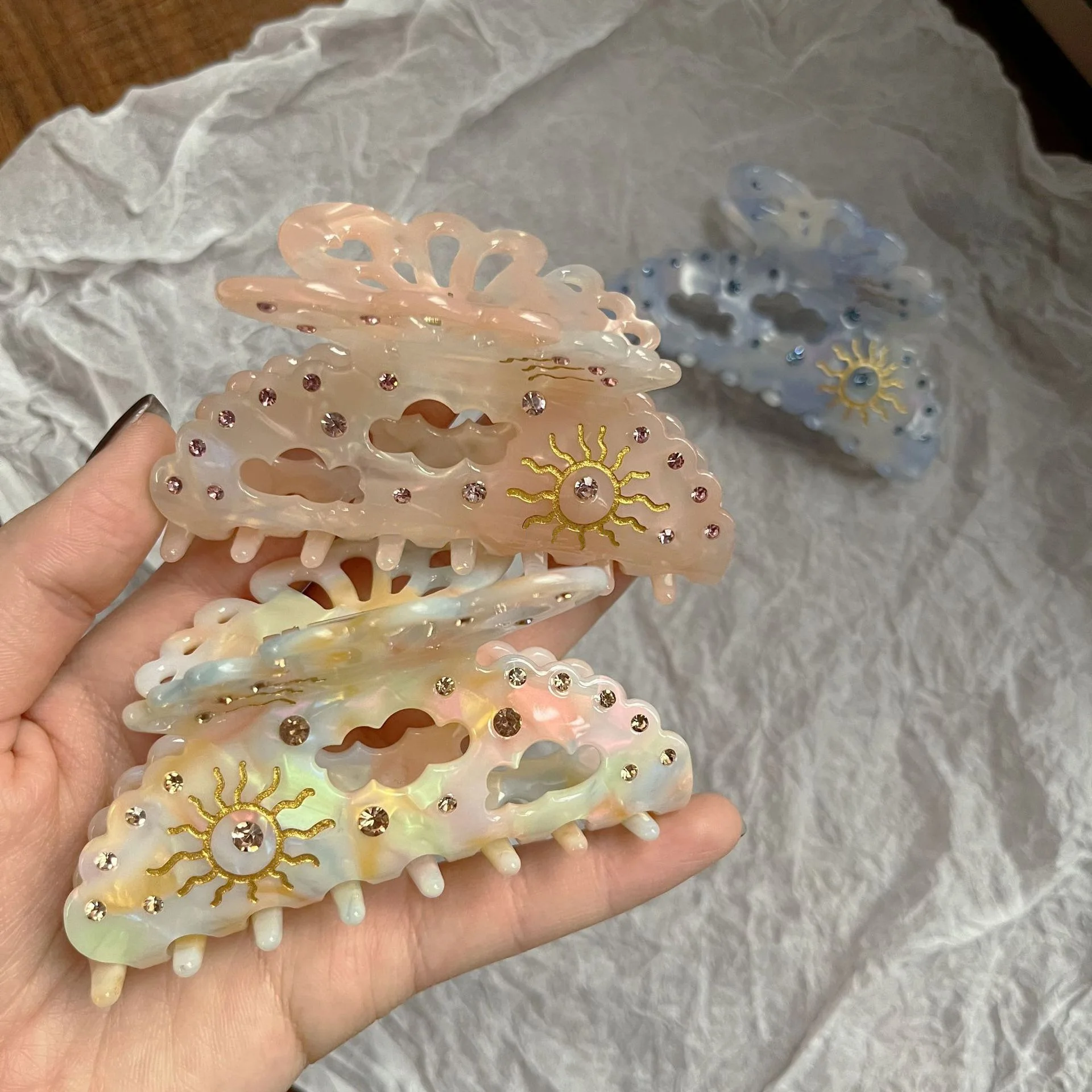 

New Dot Drill Butterfly Hair Claw Acetate Korean Style Claw Clip Sun Fairy Colorful Grab Clip Hair Accessories for Women Girls