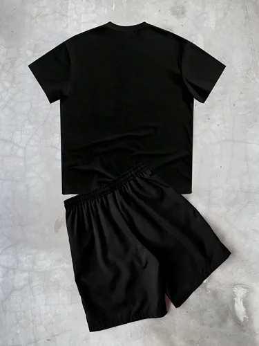 Imagen 2 del producto Venta caliente nueva camiseta de cuello redondo suave y transpirable con estampado de letras a la moda de verano para hombres conjunto de pantalones cortos ropa de estilo callejero al aire libre