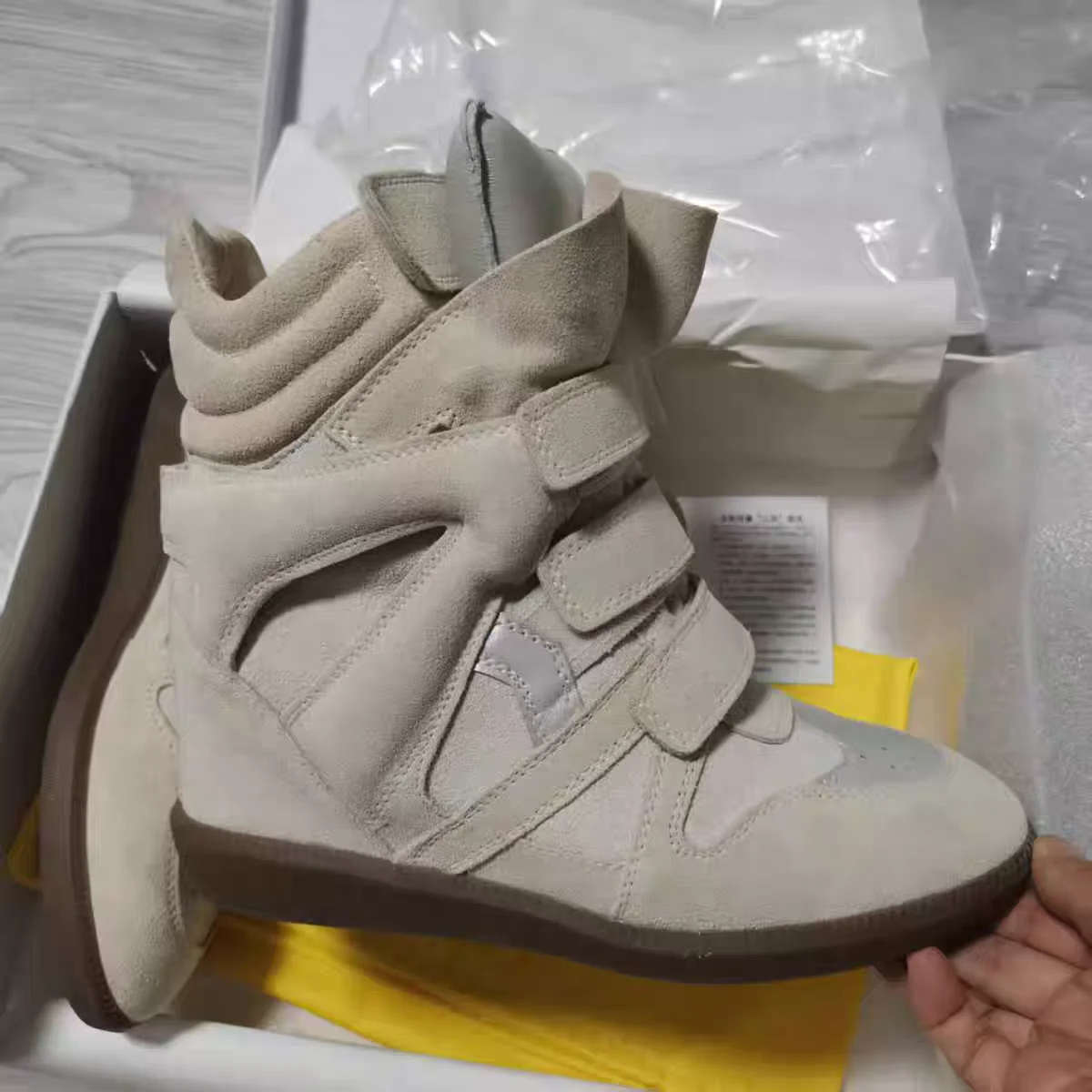 

Повседневные женские туфли с высоким берцем и невидимой удлиняющей способностью, плоские ботинки Sport oes Magic Tape для отдыха, осень-зима, сле