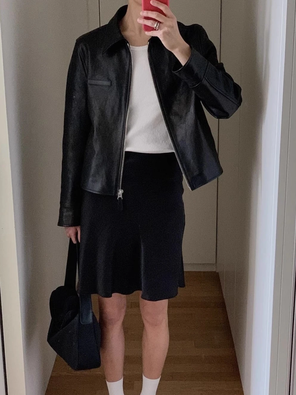 

Retro Loose Zipper Collar ort Motorcycle Leather Jaet Women's Outerwear Faion Autumn Winter Regular Sve Long Coat