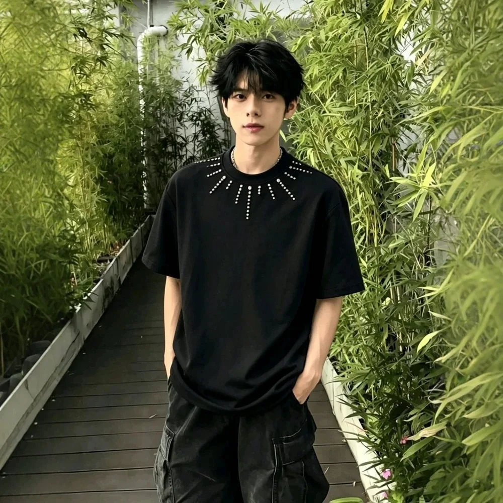 Korean Minimalist Willow Nail Design Round Neck Short Sleeved T-shirt for Men 2026 Summer Fashion Men's Casual Loose T-shirt
