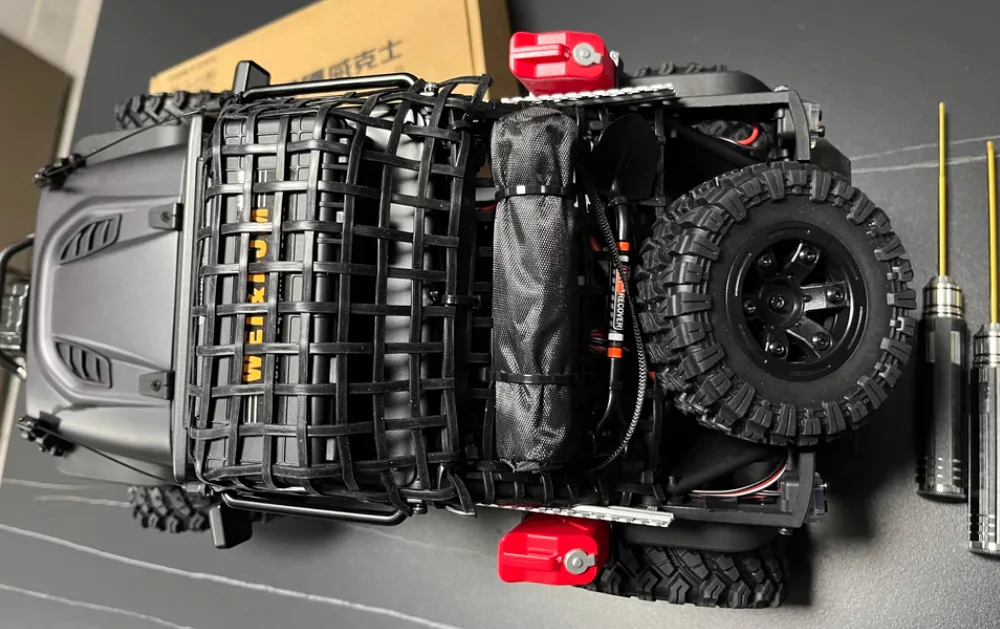 Parti dell'umore simulate per auto RC 1/8 e 1/10 - Borse da viaggio/ornamenti, compatibili con Yikong/TRX4/Tank 300 e altro