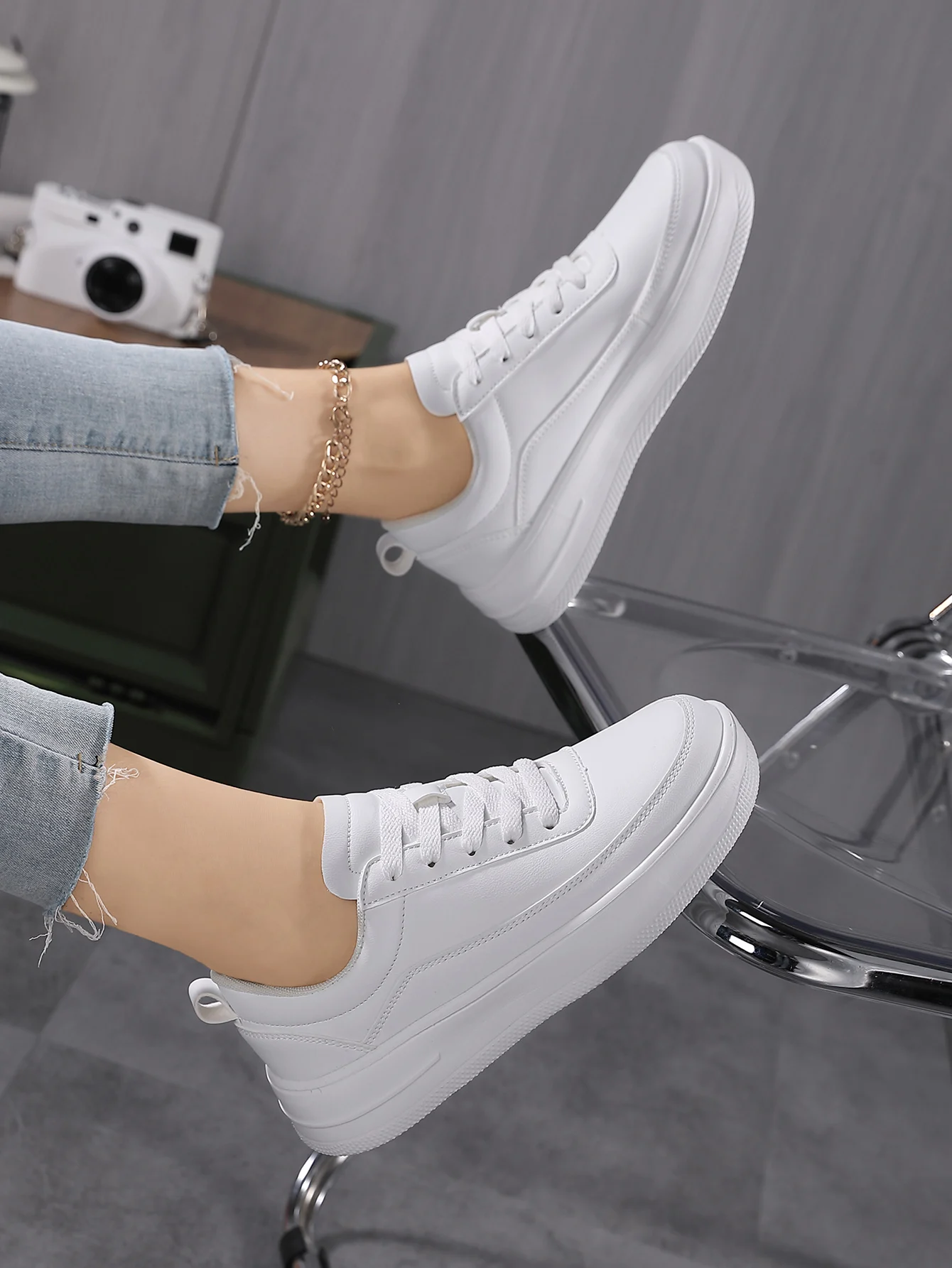 2024 New Lady Casual Shoes for women full White sneakers Woman soft Board Running Leisure Sports Footwear Walking Outdoor shoes