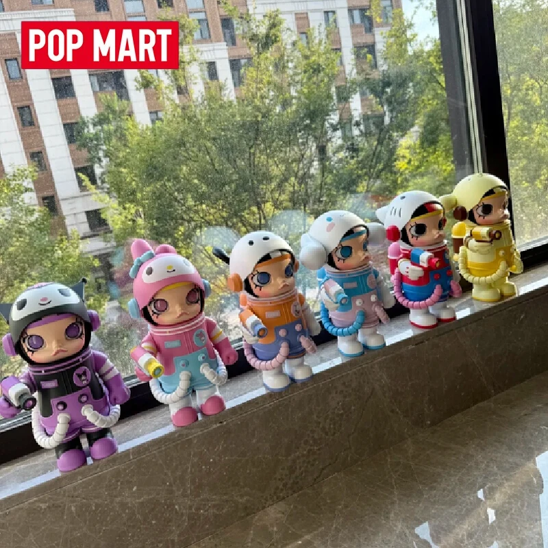 POP MART Mega Space Molly 400% Sanrio Family Series ฟิกเกอร์แอคชั่นอนิเมะ เฮลโล คิตตี้ ฟิกเกอร์น่ารัก เมโลดี้ คุโรมิ ของขวัญคริสต์มาสสำหรับเด็ก