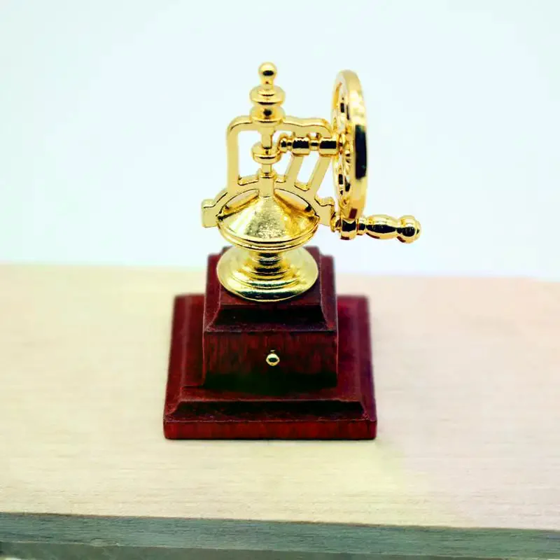 1Pcs Simulation Classic Manual Vintage Coffee Maker Emulates Life Decor 1:12 Mini Metal Coffeemaker Coffee Dollhouse Accessories