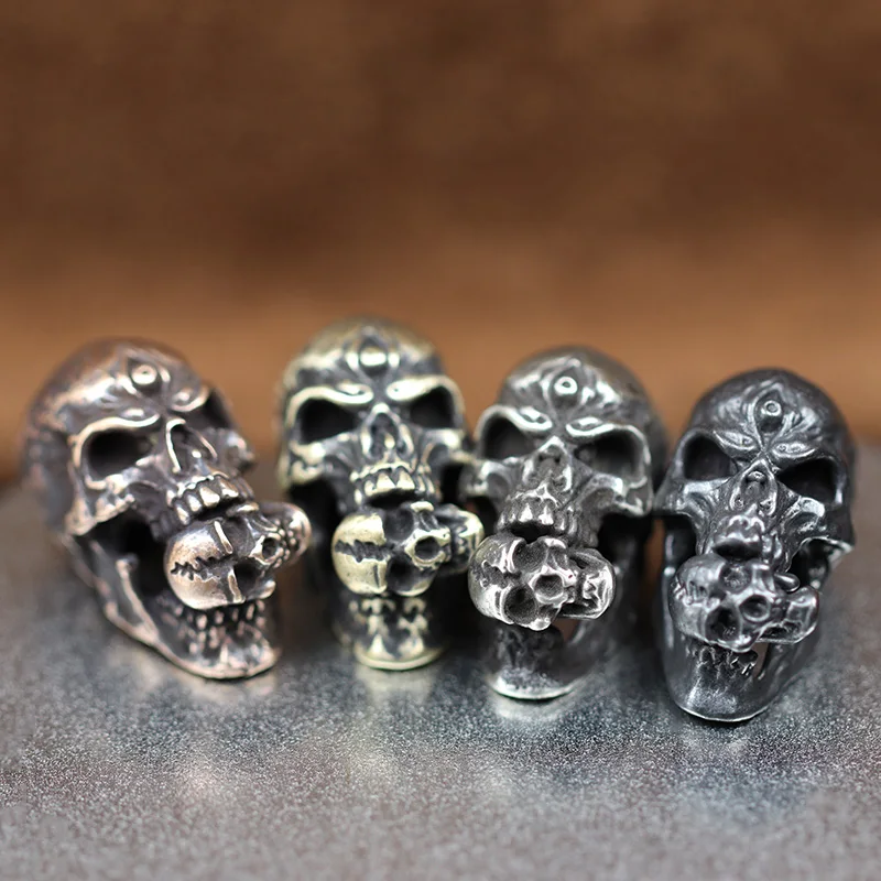 

Biting Skeleton Head Brass Knife Beads Punk Skull DIY Paracord Bracelets Accessories Outdoor EDC Umbrella Rope Lanyard Pendants