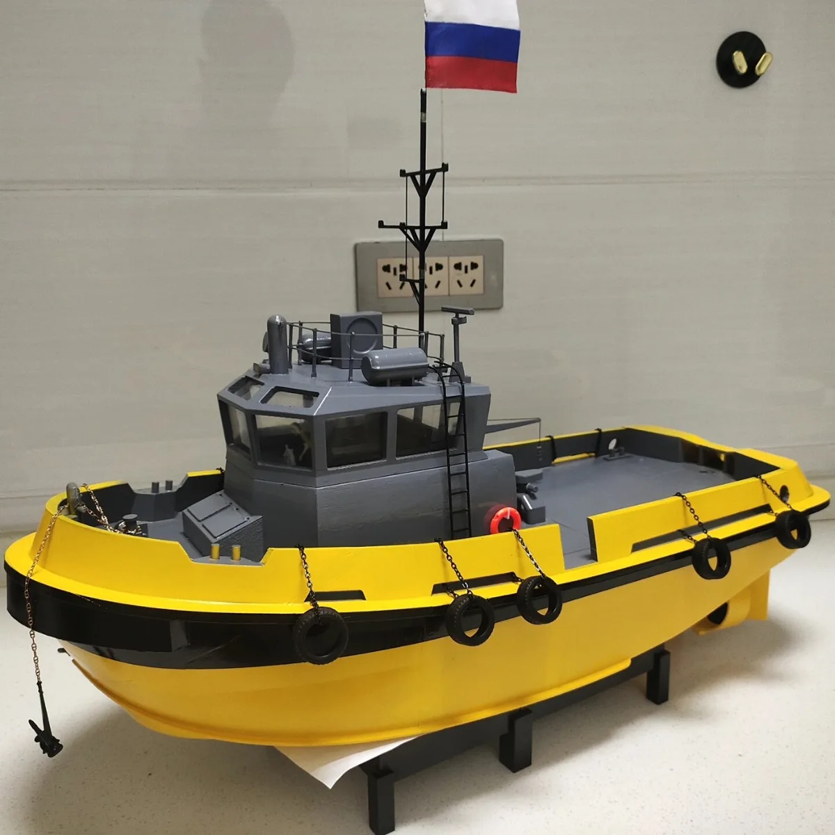 

1/33 Радиоуправляемая лодка 60 см Damen 1907 Пульт дистанционного управления Буксир 3D-печать Интегрированная формовочная радиоуправляемая лодка Модель Комплект игрушки для взрослых