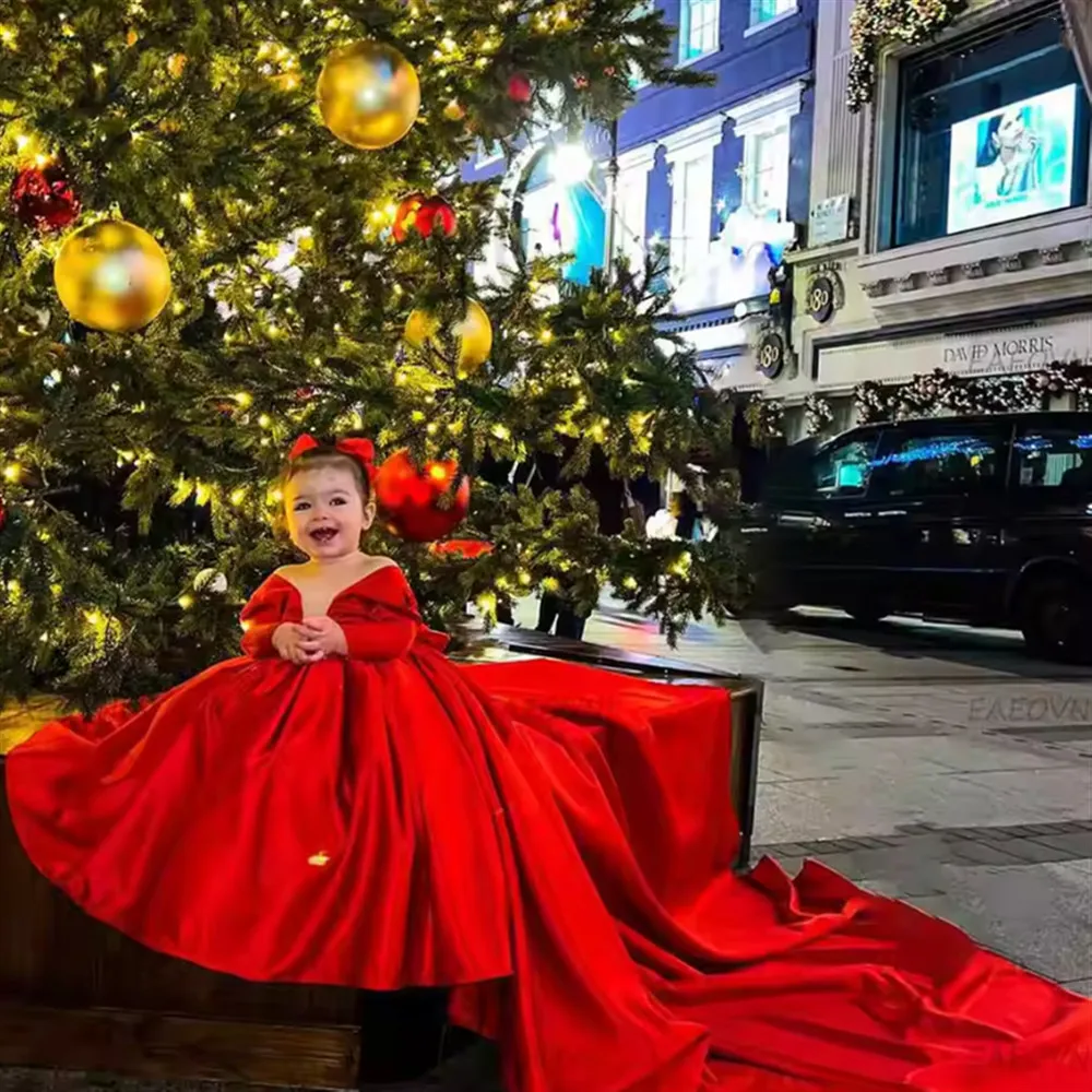 

Vintage Satin Flower Girl Wedding Dress V Neck with Long Train Bow Princess Birthday Party Dress Kids Communion Christmas Gown