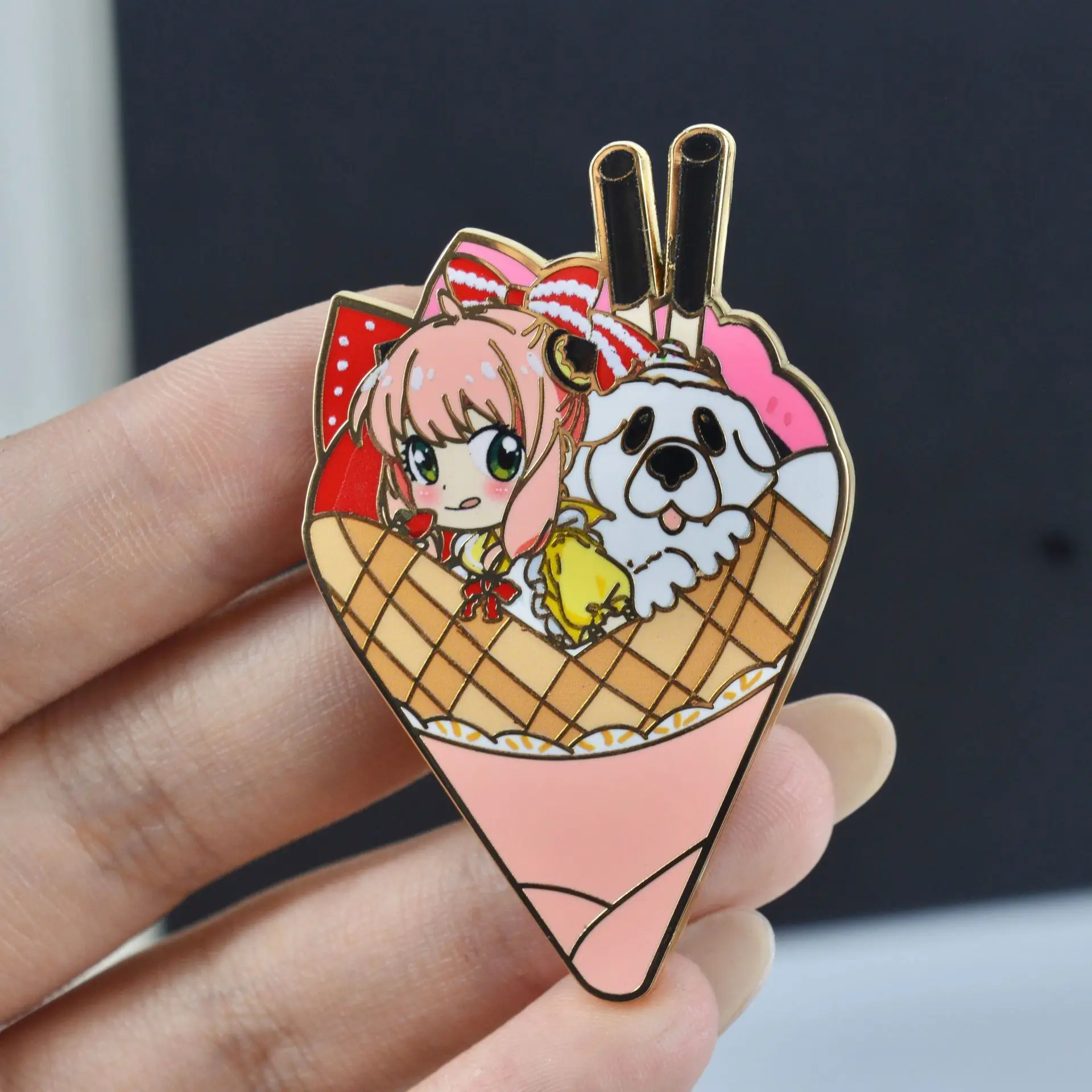 Image of Anime SPY X FAMILY Abzeichen Anya Bond Forger Pins Anhänger Japanische Manga-Broschen für Taschen, Rucksäcke, Kleidung, Revers, Cosplay, ACG-Spielzeug