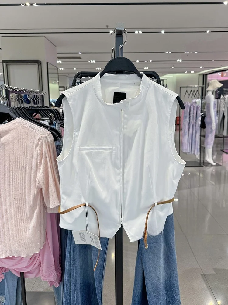 White Belt Decorated Short Loose Vest Top Women's Fashion Summer 2024 V-neck Zipper Closure Versatile Style