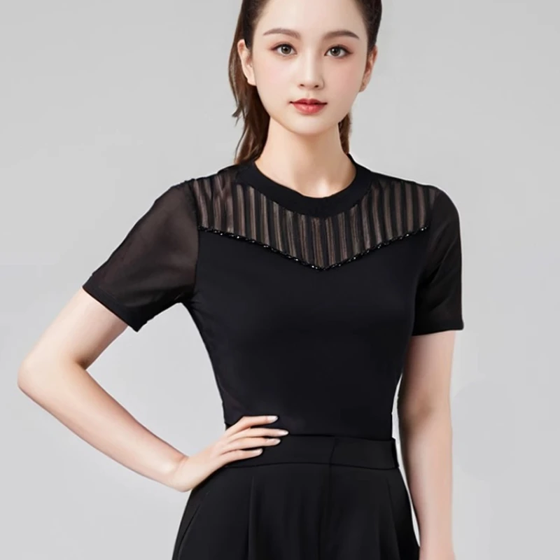 Fashion Senior Comfortable Slim New Latin Dance Clothes Female Mesh Splicing Short-sleeved Blouse Modern Dance Practice Clothes！