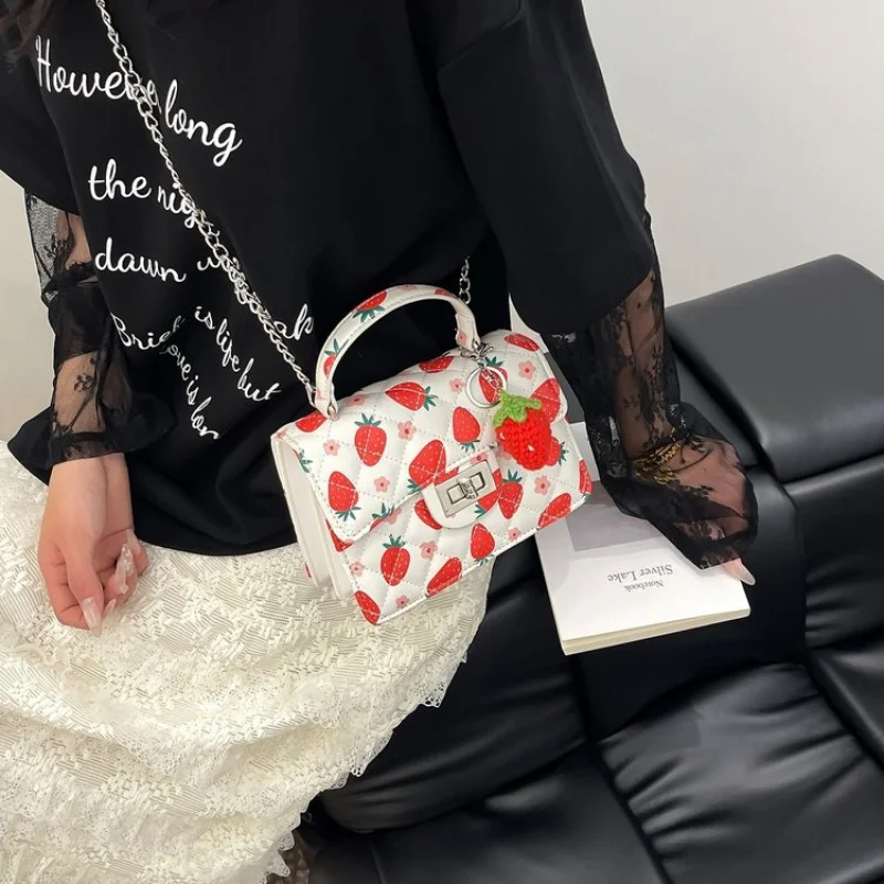 

Luxury Ladies Tote Bag Crafted From Premium Leather Featuring High-End Quality And Paris Tidy Vintage Look​