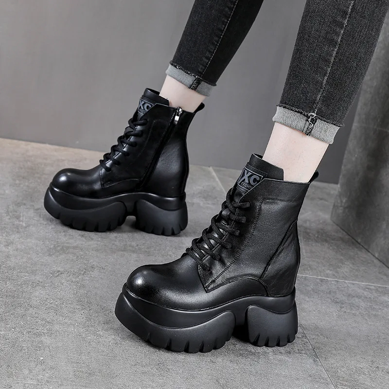 Short boots 2025 autumn and winter new leather sponge boots motorcycle boots short boots thick sole