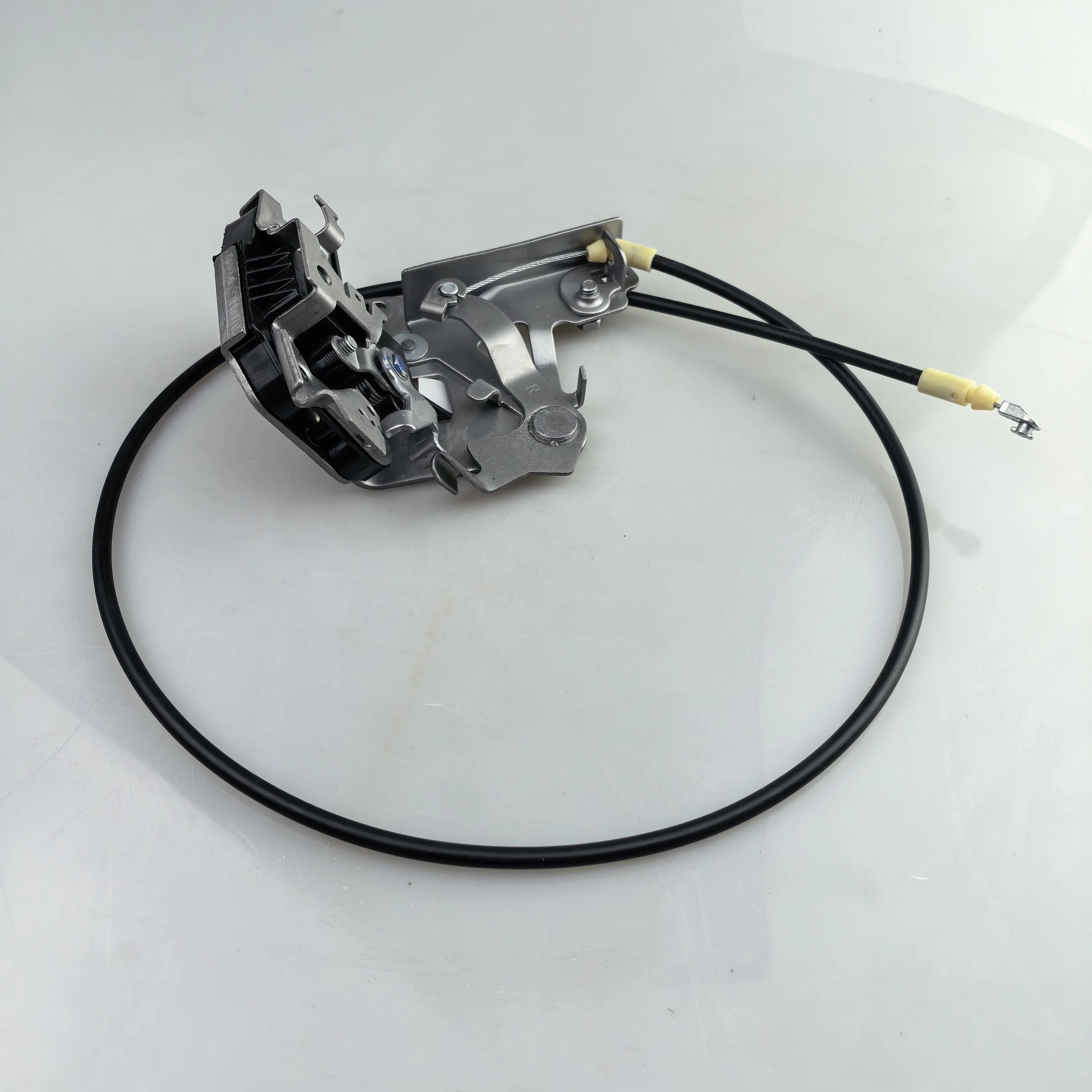 

SAIC MAXUS G10 Original Side Sliding Door Lock Main Assembly C00045023 C00045024