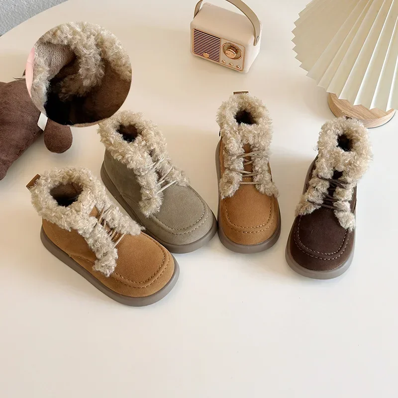 Botas de cuero de felpa para niños y niñas, zapatos cálidos, versátiles, estilo coreano, fondo suave, antideslizantes, novedad de invierno 2024