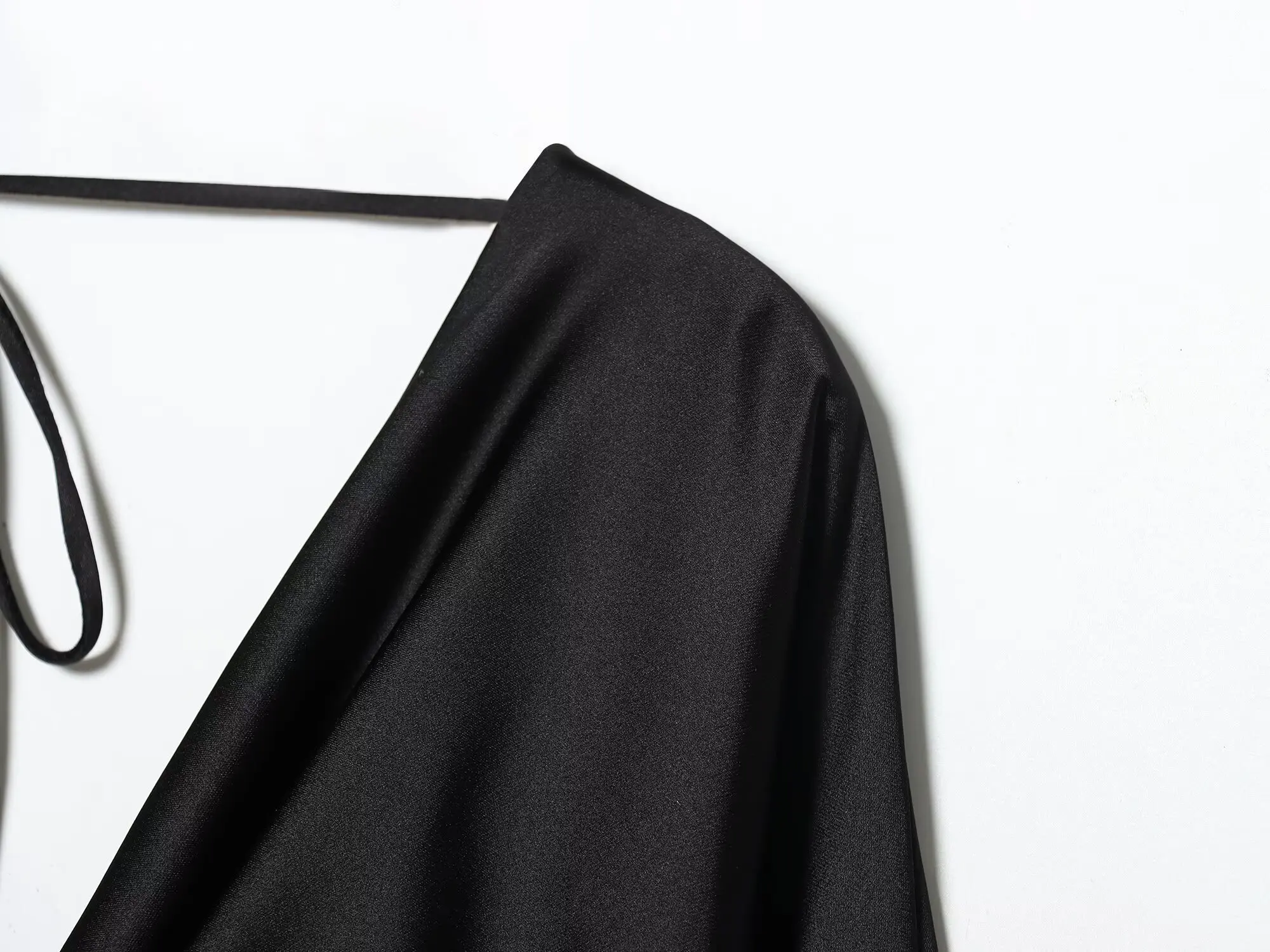 Maxdutti French Minimalist Satin Pleated Sexy Backless Dress Women Black Color Elegant Party Dresses Vestidos Womens Dresses