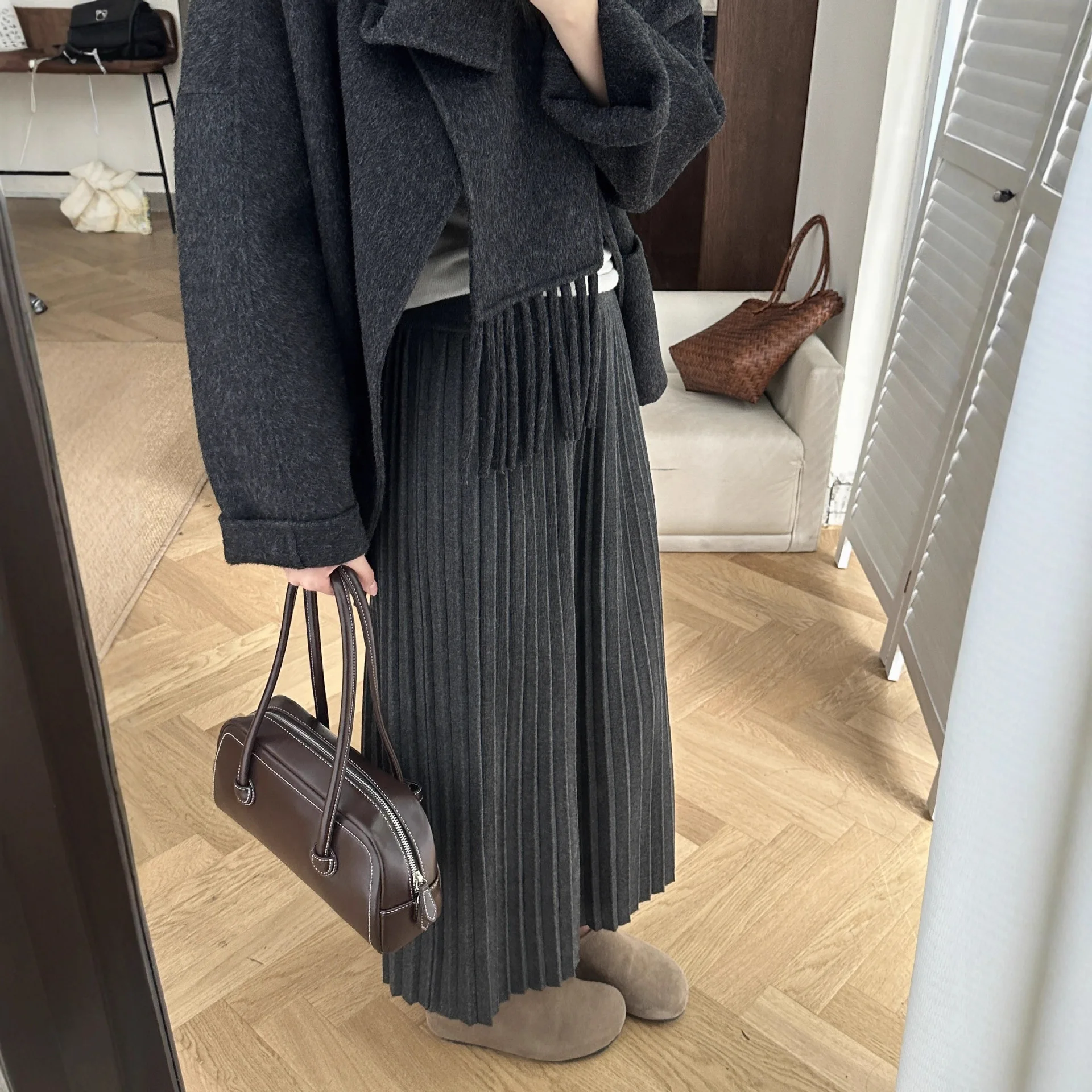 UMI MAO Super Fit Gray Knitted Pleated Skirt For Women Autumn And Winter Korean Style Thickened With Wool A-Line Umbrella Skirt