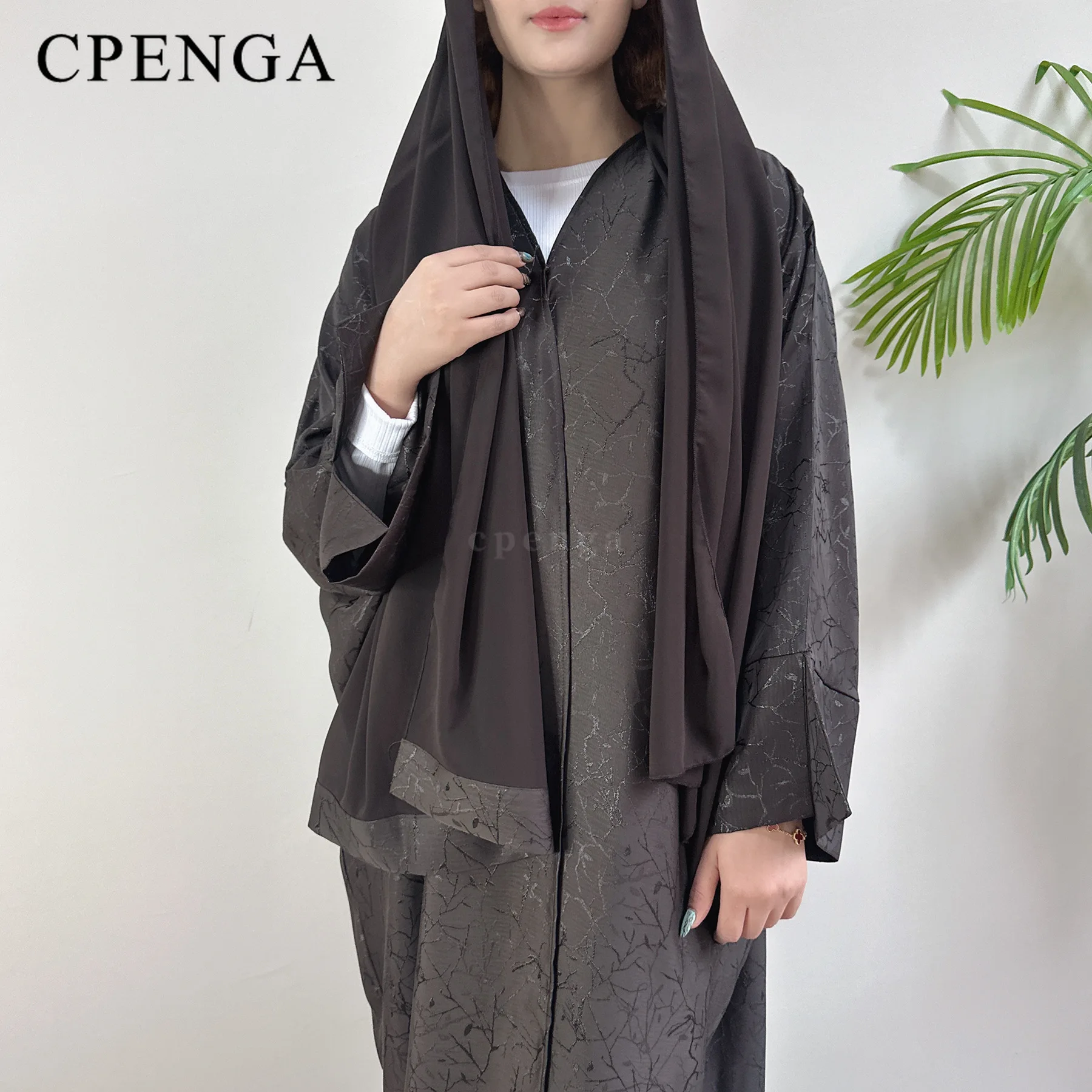Luxury Dubai Jacquard Abaya with Hijab for Women Elegant Muslim Modest Traditional Dress Islam Holiday Outfit Turkey Kaftan Robe
