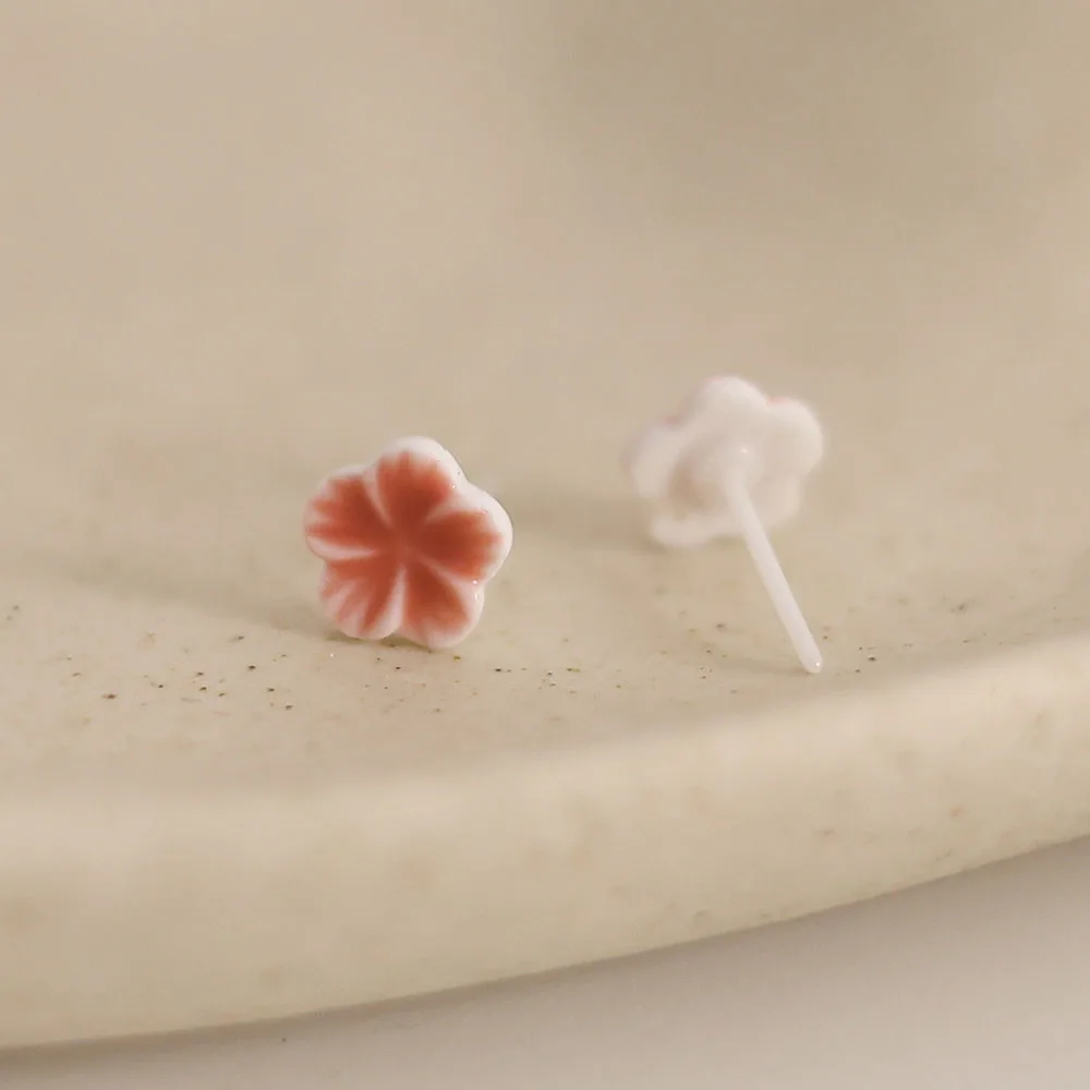 New Material Bioceramic Needle Mini Animal Horse Food Stud Earrings For Women Allergy Prevention Creativity Fashion Jewelry