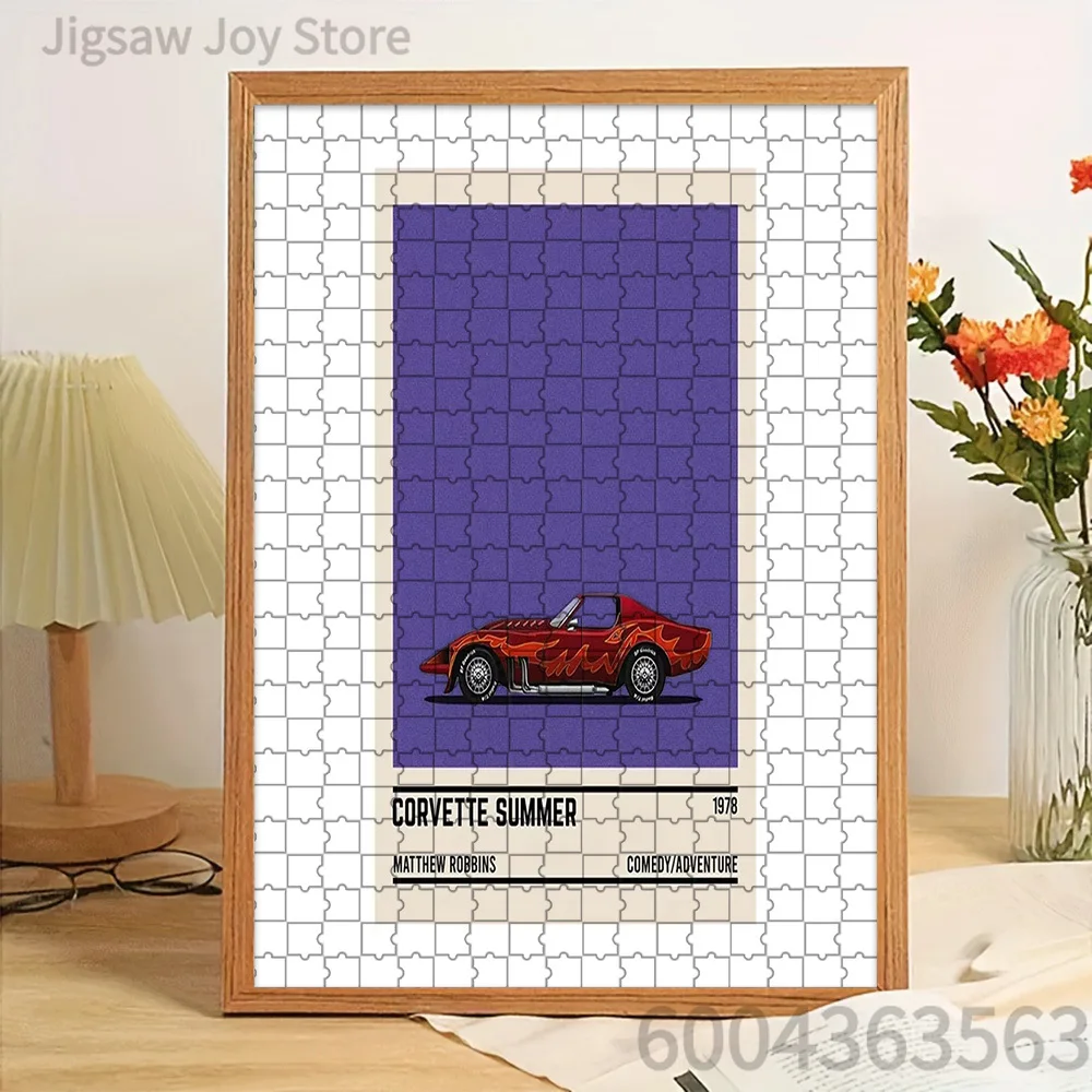 

Классический спортивный автомобиль Corvette Summer 1978 в стиле ретро с красным пламенем, бумажный пазл, культовый автомобиль из комедийного приключенческого фильма Мэттью Роббинса