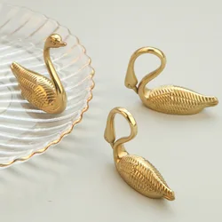 Elegant Animal Swan Light Luxury Handle Italian French Solid Brass Single Hole Cabinet Drawer Door Handle Wardrobe Drawer Handle