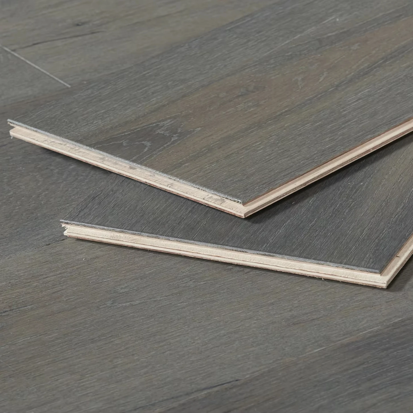 نسخة مخصصة أرضيات خشبية هندسية متعددة الطبقات باللون الرمادي الفاتح، أرضيات هندسية للفيلا من خشب البلوط 14 مم