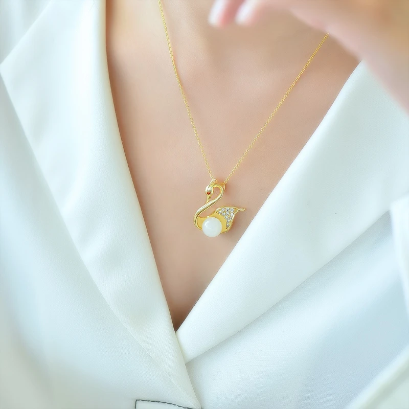 Ancient inlaid Xinjiang Hetian jade bead pendant swan fashion personalized women's necklace collarbone chain accessories