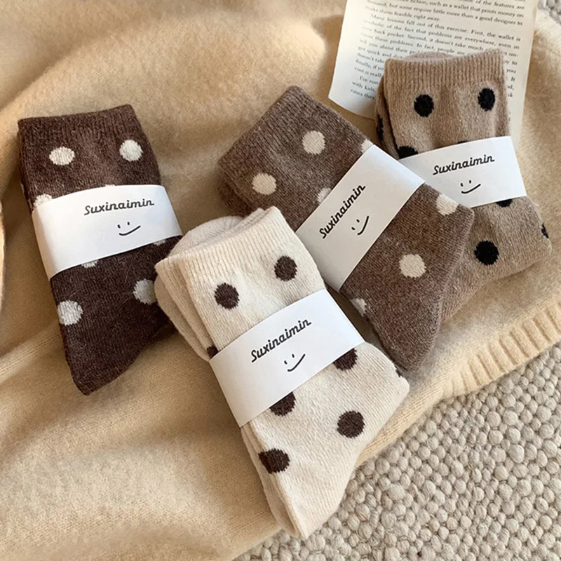 

Socks for Women Thickened and Warm in Autumn and Winter Japanese Versatile Polka Dot Wool Medium Tube Socks Floor Stacked Socks