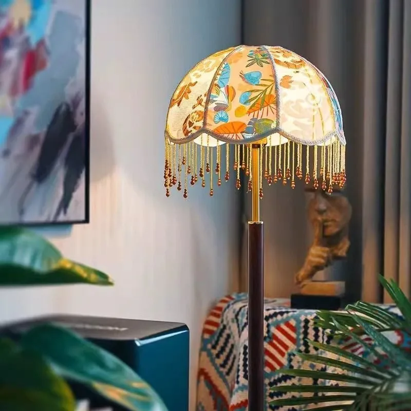 American Retro Floor Lamp Tassel Textile Crafts LED Stand Lights Villa Living Room Sofa Hotel Restaurant Decoration Home Fixture
