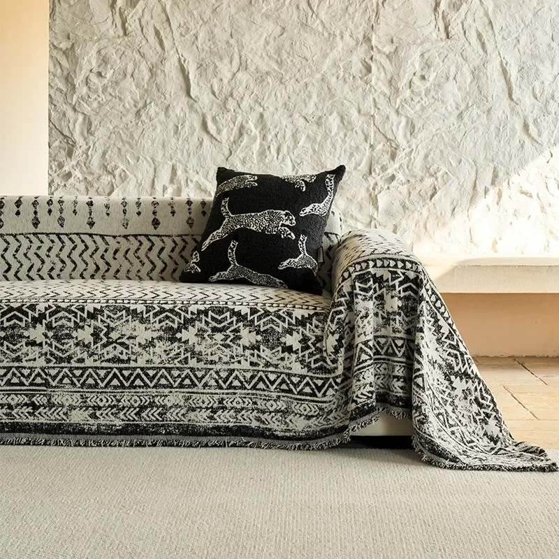 Chenille Sofa Throw Blanket Woven Boho Pattern with Tassels Thickened Anti-Slip Couch Cover for Living Room Bedroom Home Decor