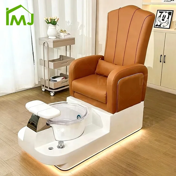 

Роскошный маникюрный стол с гидромассажной ванночкой для ног и кресла для педикюра