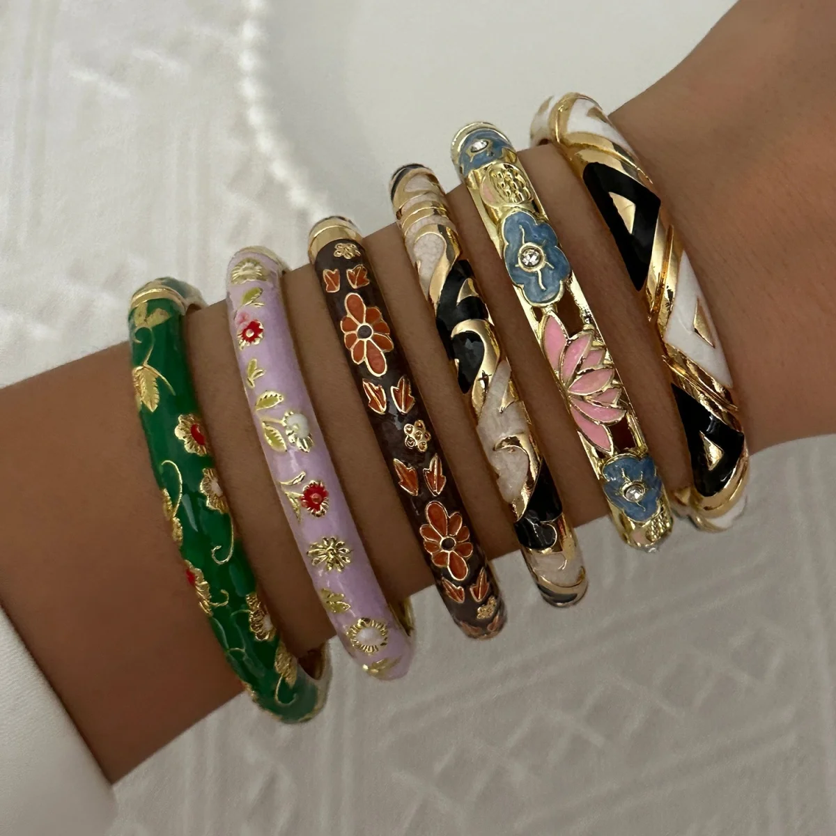 Vintage-Emaille-Armbänder mit Blumenmuster für Damen und Herren, Retro, bunt, kontrastierend, Gänseblümchen, elegant, modischer Schmuck