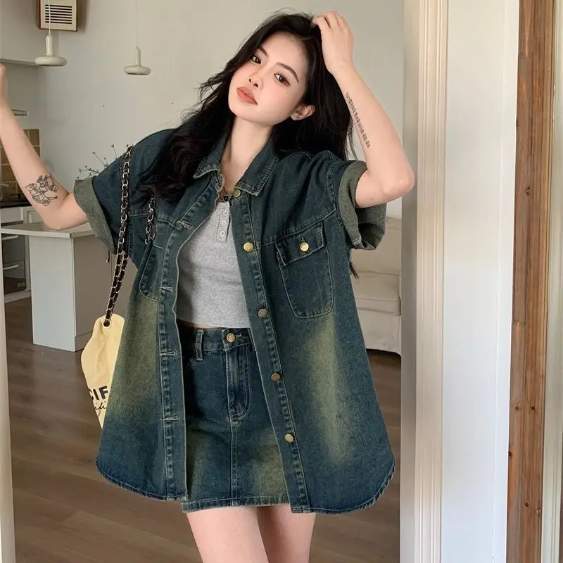 

Retro Casual Two-Piece Set Short-Sleeved Denim Shirt Jacket Thin Fashionable Short Skirt Women 2025 Summer New Suit