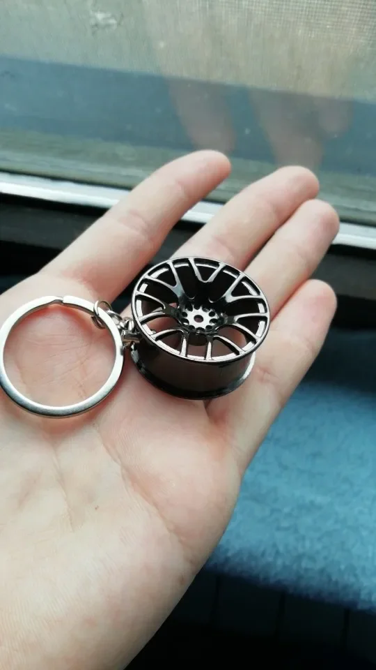 Hot Wheel Rim Keychain Key ring 3D Keychain Creative Accessories Auto Part Model Car Keyring Key Chain Gifts