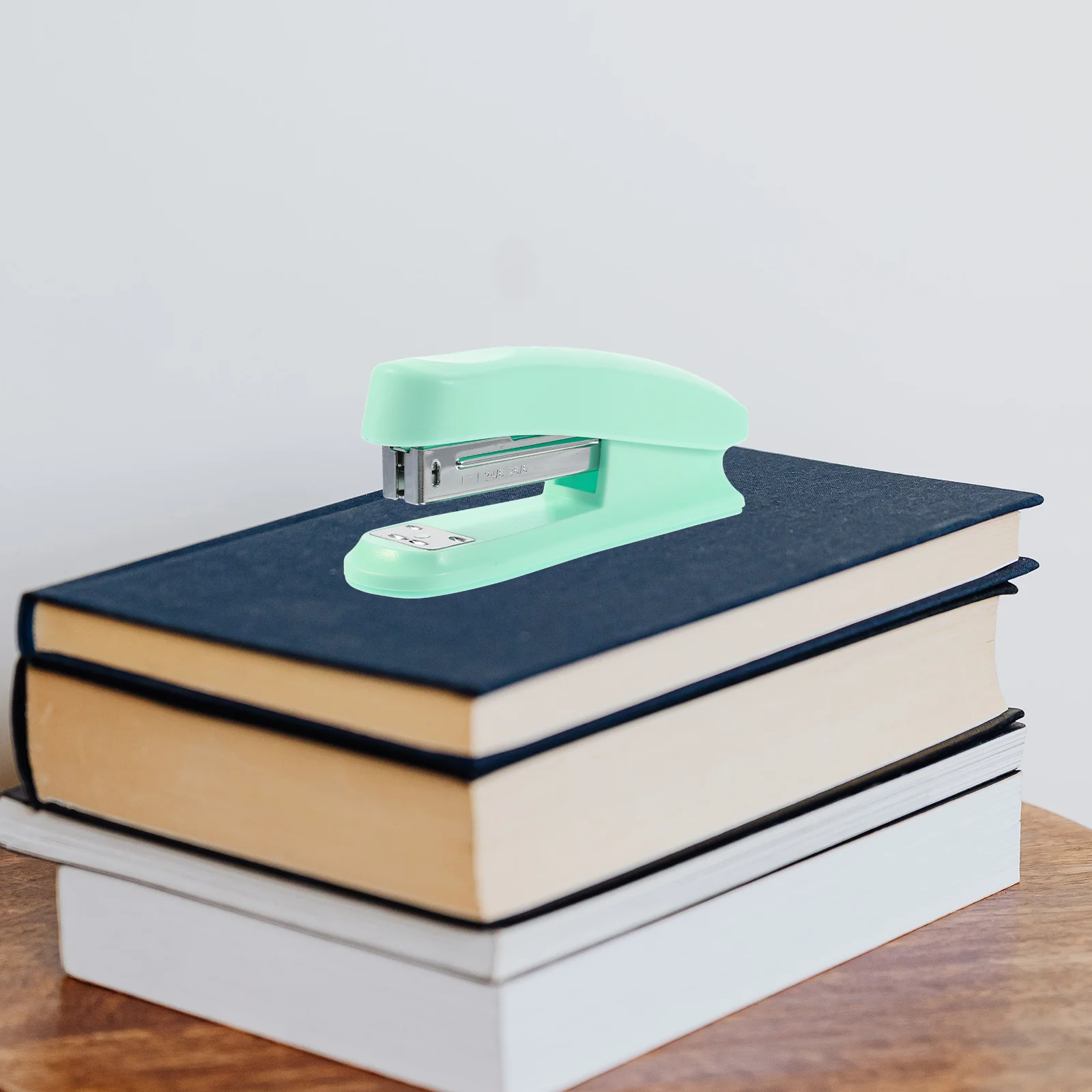 

Small Stapler Compact Portable Metal Plastic Office Desk Stapler Handheld Essential for School Home Office Use