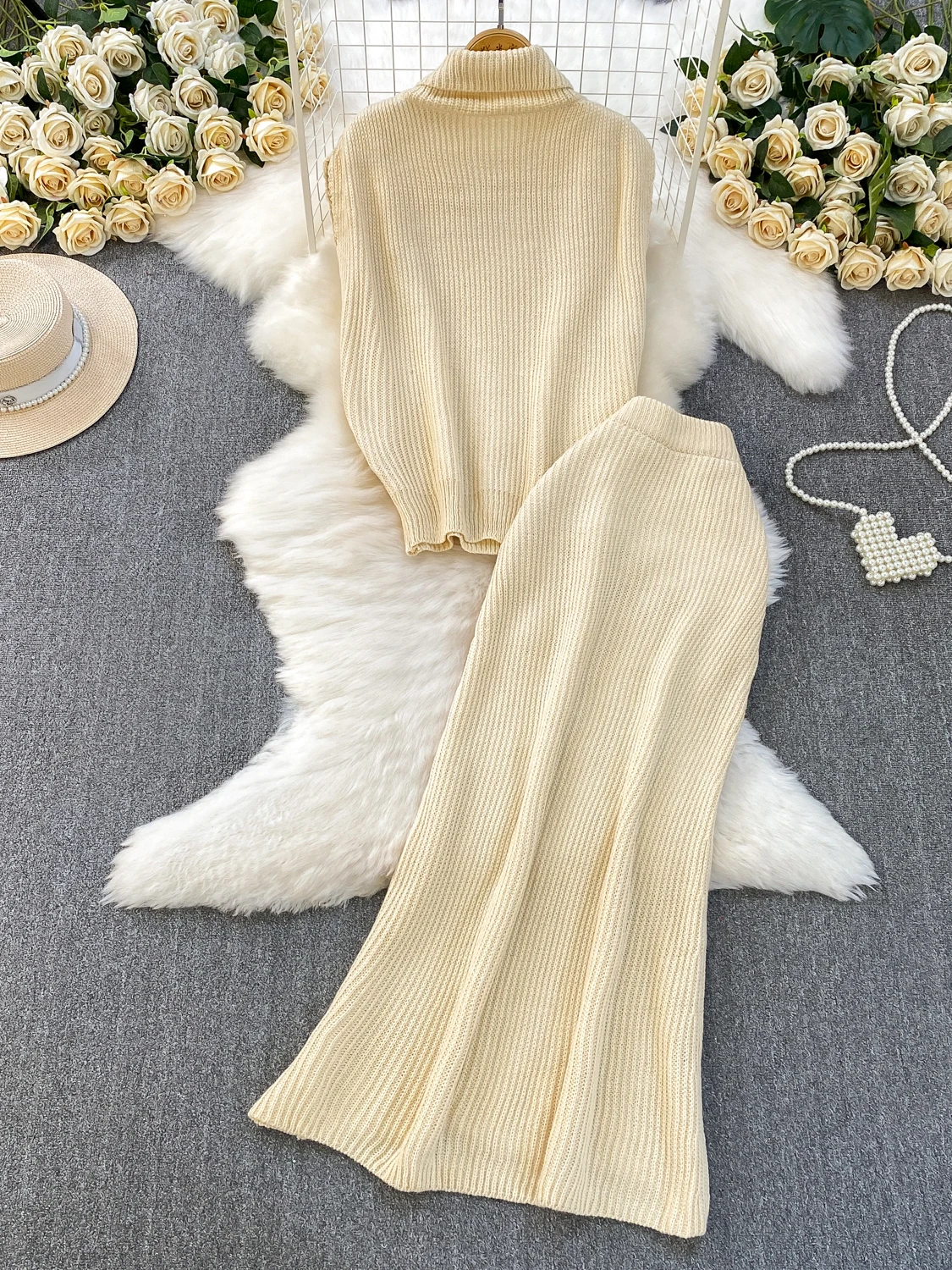 Maglione lavorato a maglia sciolto e gonna a vita alta Set da donna Faion Autunno Inverno Collezione Svel f Collo alto