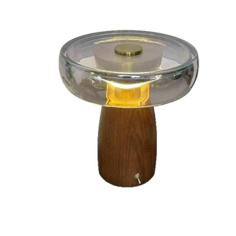 

Medieval style advanced desk lamp retro light luxury room atmosphere light