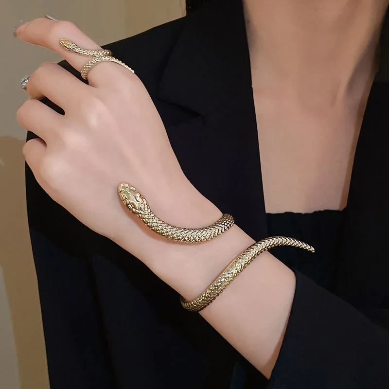 

Vintage Golden Snake Shaped Bracelets Rings Set for Women Men Punk Metal Texture Opening Adjustable Bracelet Party Jewelry Gifts