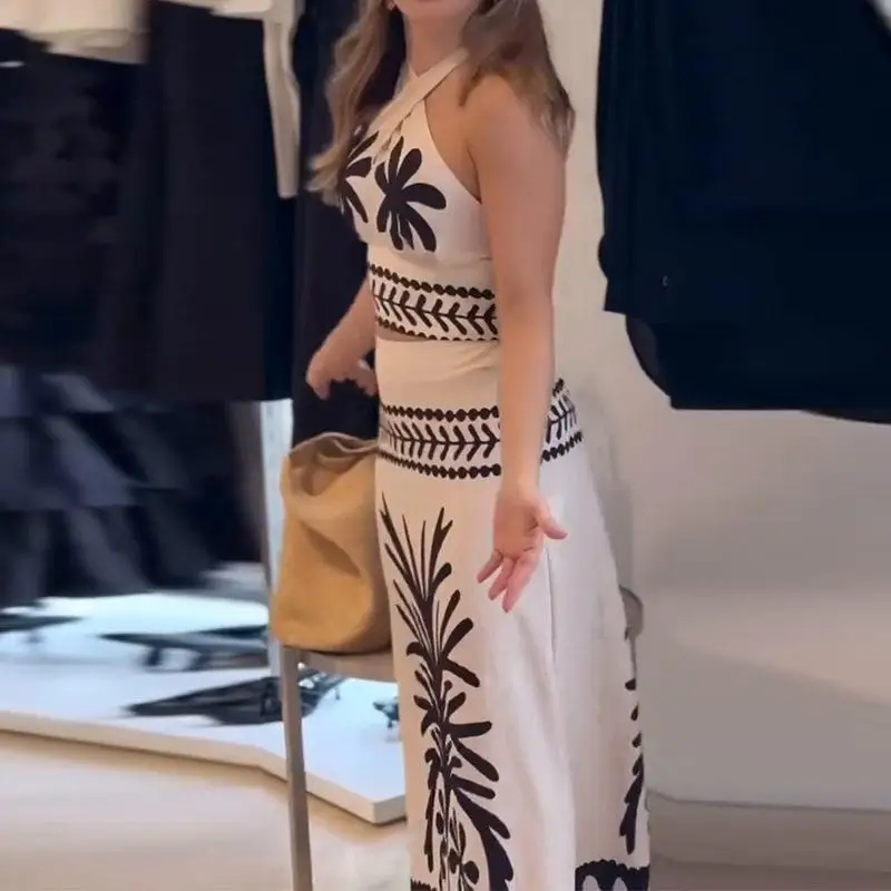 

2025 New Women's Cross-Border Fashion Set Neck Backless Print Waist Long Skirt Two-Piece Set Casual Style Winter Collection