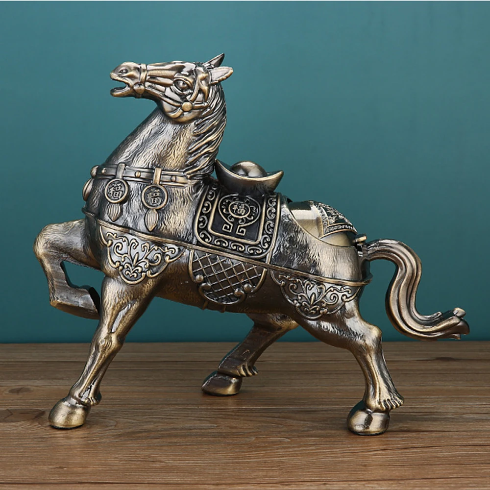 Galloping horse ashtray, living room metal ashtray anti fly ash with cover, Creative animal models Ornament, Smoking accessories