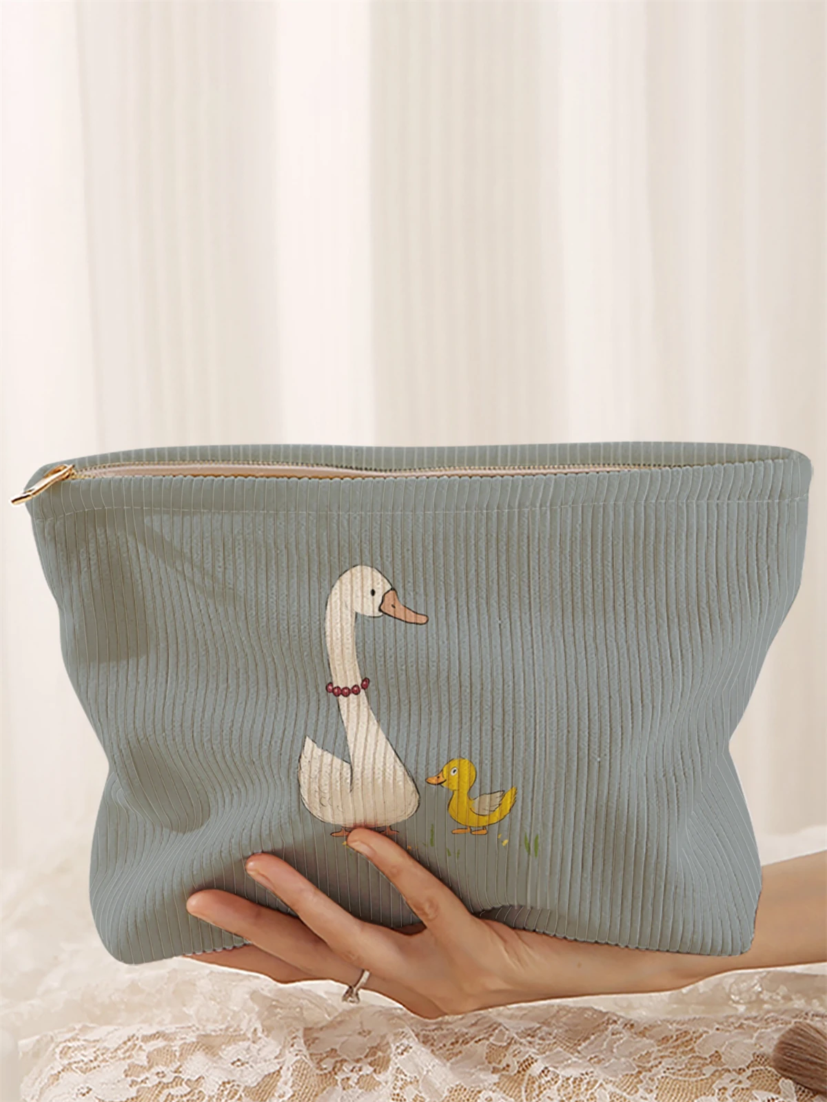 

Вельветовая косметичка с принтом утки, 1 шт., легкая коробка для хранения косметики на молнии, многофункциональная сумка с подкладкой