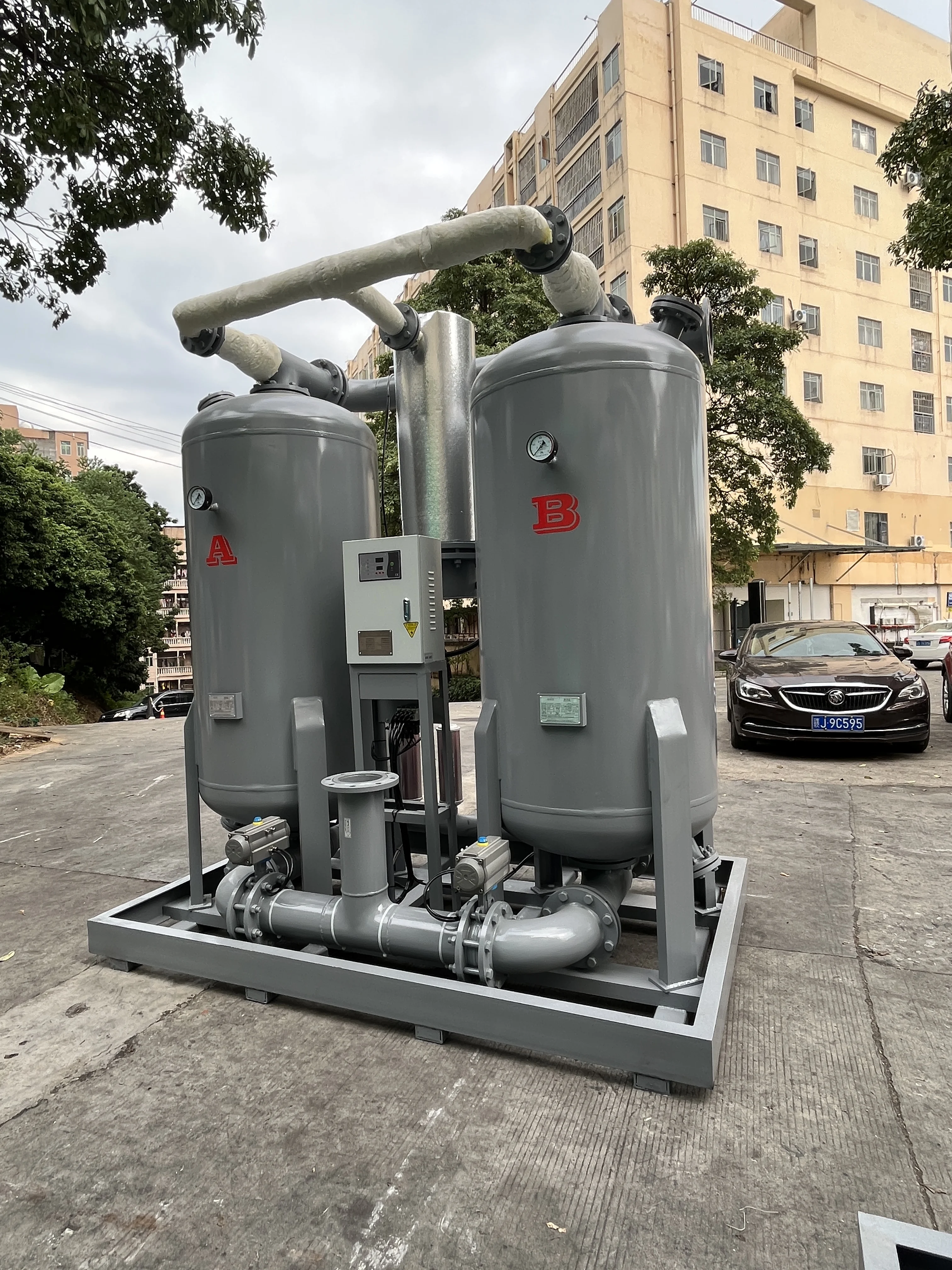 Airstone PLC Control 125m3/min 440V 60HZ 1.0Mpa Heatless Desiccant Adsorption Air Dryer