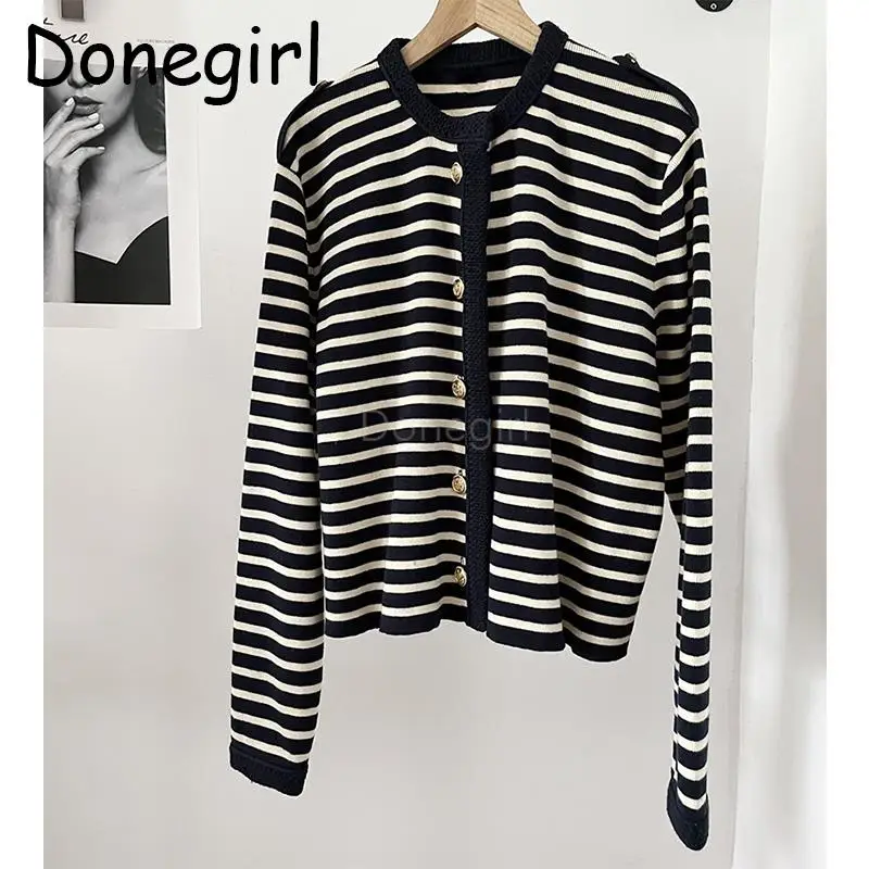 

Donegirl 2023 NewAutumn Women Striped Kntted Sweater Coat England Style Single-breasted Short Cardigans Commute Tops Female Chic